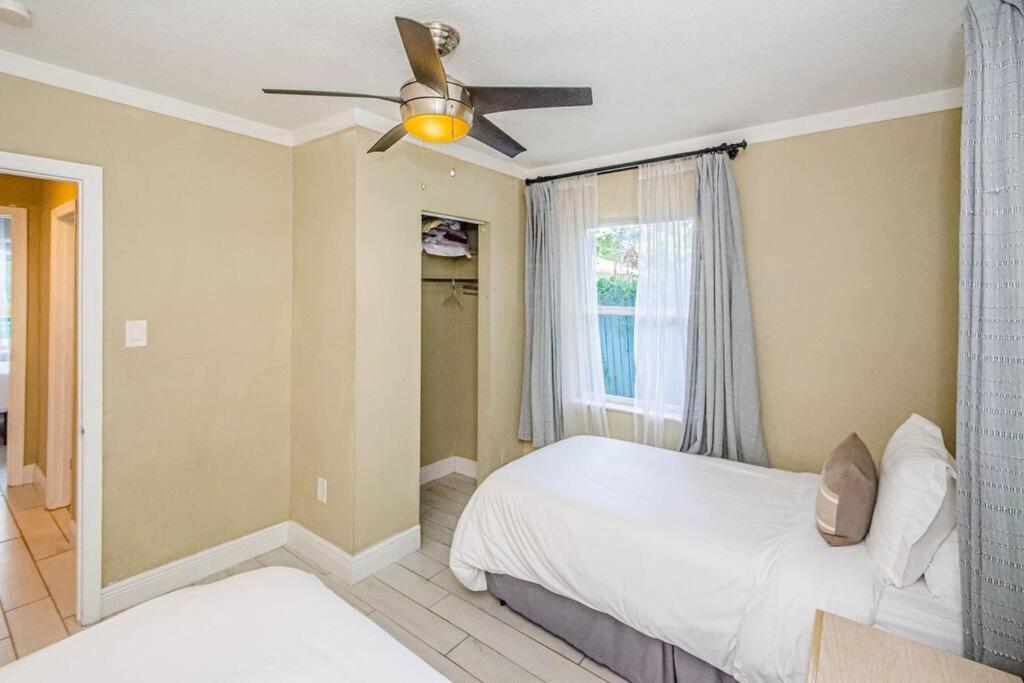 Beautiful Pool House In Old Seminole Heights! Vila Tampa Exterior foto